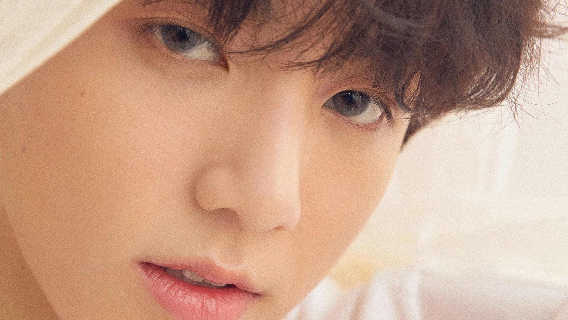 九游电脑版-特色足球元素融入城市公共空间艺术设计,丰富城市文化氛围,探寻足球城的底蕴